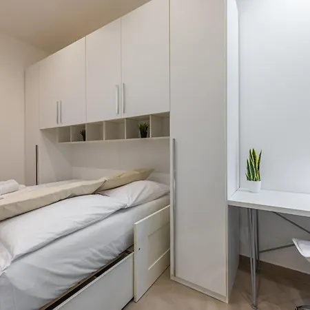 Sansiro75 Large 3bdr With Private Garage Near To Fiera And Stadium Apartment