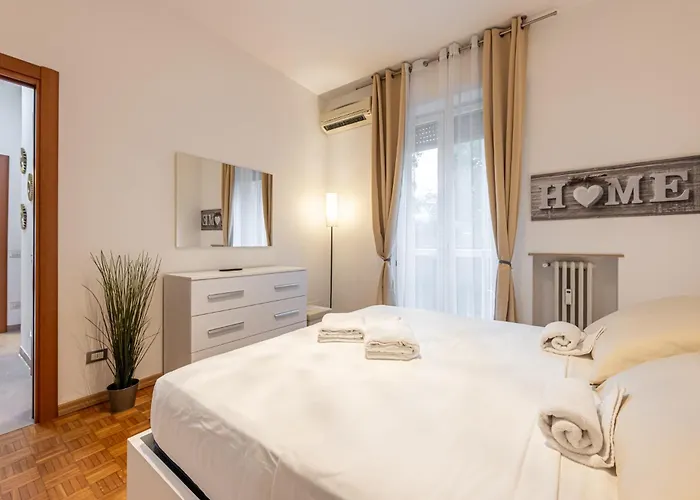 شقة Sansiro75 Large 3bdr With Private Garage Near To Fiera And Stadium
