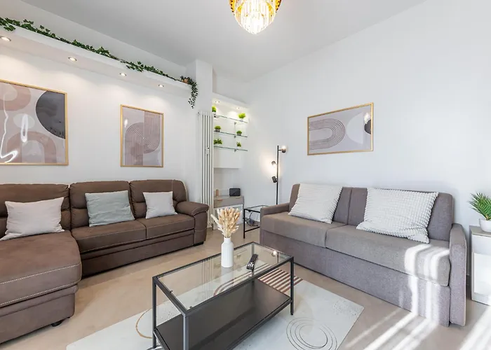 Sansiro75 Large 3bdr With Private Garage Near To Fiera And Stadium شقة